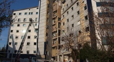 Hastaların ölüme terk edildiği iddia edilen özel hastanede tıbbi cihazlar tahliye ediliyor