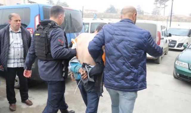 Hırsızlık şüphelisi yakalanacağını anlayınca intihara kalkıştı, açtığı ateşte bir polisi yaraladı