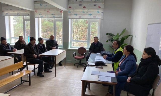İhsaniye'de çiftçilere yönelik bilgilendirme yapıldı