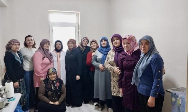 İhtiyaç sahibi ailelere 95 adet giysiyi diktiler