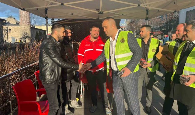 İlk İftarlık MHP'den