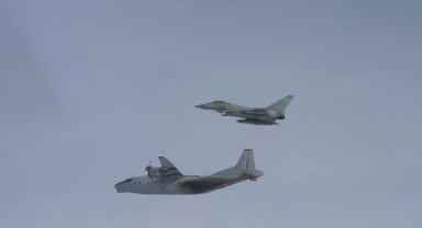 İngiliz ve Alman savaş uçakları, Rus uçaklarını engelledi