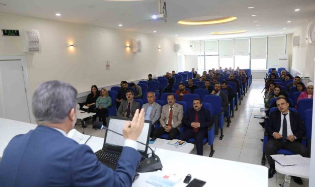 İpekyolu'nda "Kamu İhale Kanunu ve Devlet İhale Kanunu" eğitim semineri