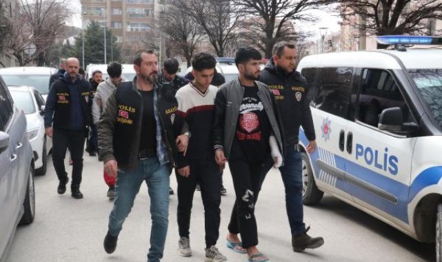 İranlı Reza, evinde bıçaklanarak öldürüldü; 6 Afgan gözaltına alındı