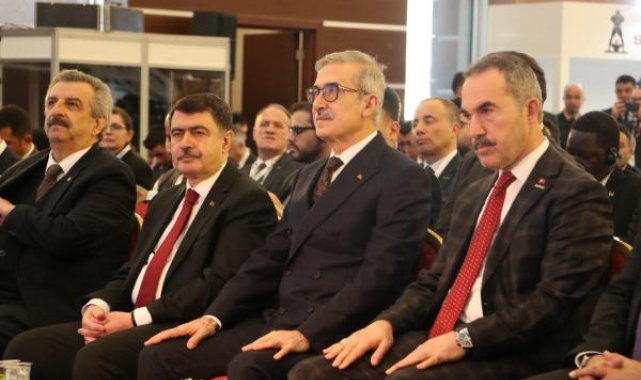 İsmail Demir: Yeni sürprizlerimiz olacak