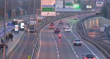 İstanbul'da ilk iftar öncesi trafik yoğunluğu azaldı