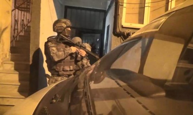 İstanbul'da terör operasyonu: 13 yabancı uyruklu yakalandı