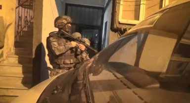 İstanbul'da terör operasyonu: 13 yabancı uyruklu yakalandı