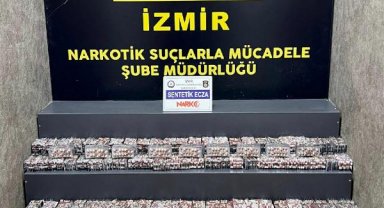 İzmir'de 27 bin 400 sentetik hap ele geçirildi