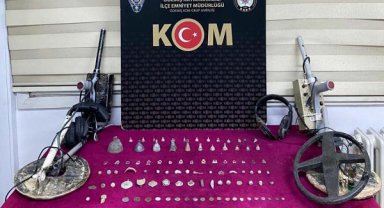 İzmir'de 92 parça tarihi eser ele geçirildi