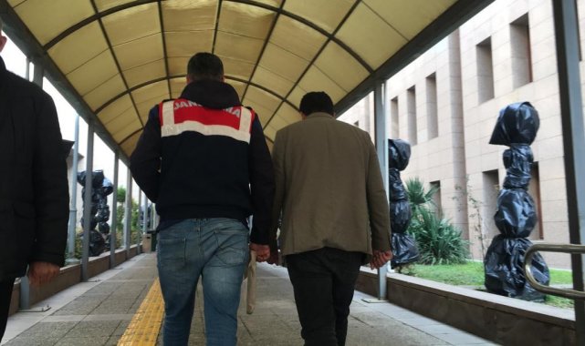 İzmir'de terör örgütü mensubu 4 şüpheli yakalandı