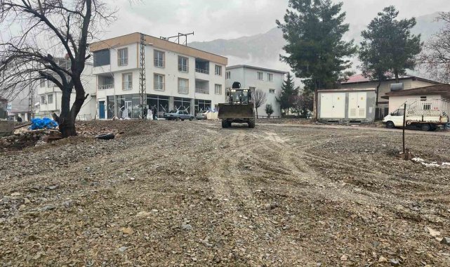 İzmit Belediyesi afet toplanma alanı oluşturuyor
