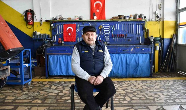 İznik'te yarım asırdır traktörlere hayat veriyor