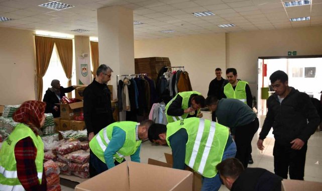 İznik'ten afet bölgesine destekler sürüyor