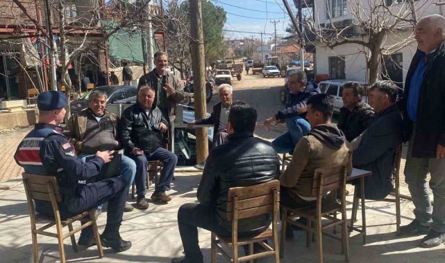 Jandarma vatandaşları bilgilendirdi