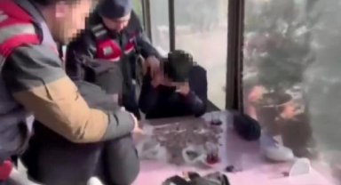 Jandarmadan tarihi eser operasyonu: Bin 47 sikke ele geçirildi