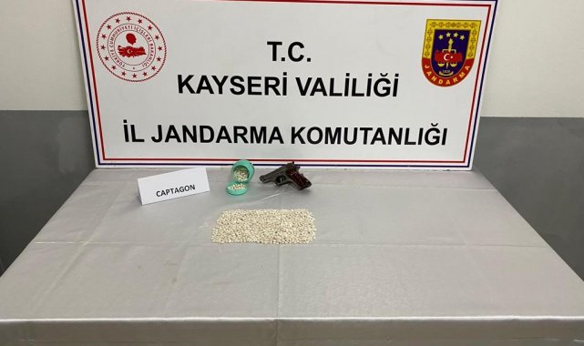Jandarmadan uyuşturucu hap operasyonu: 2 gözaltı
