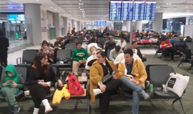Kabin basıncı düşen yolcu uçağı İstanbul Havalimanı'na acil iniş yaptı