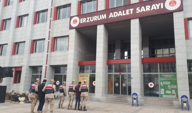 Kablo hırsızları Jandarma'dan kaçamadı