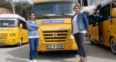 Kadın şoförler, Dünya Kadınlar Günü'nde direksiyon salladı
