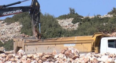 Kahramanmaraş'ta yeni konutlar için ilk kazma vuruldu