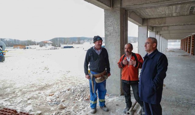 Kamyon garajı inşaatı yükseliyor