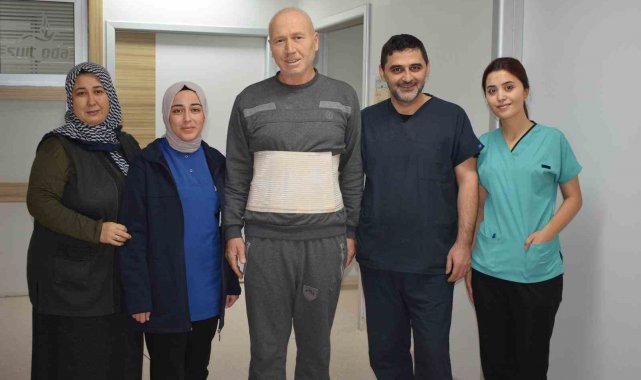 Kanser hastasına ince bağırsağından mide yapıldı