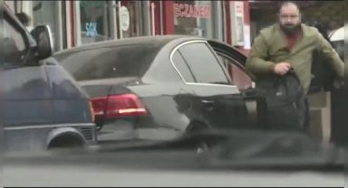 Kanser ilaçlarının yerine su doldurup gerçeklerini satan şüpheliler yakalandı
