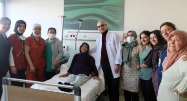 Karın ağrısıyla hastaneye gitti, karnından 35 santimlik kitle çıktı