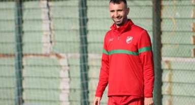 Karşıyaka'da Batuhan formayı kaptı