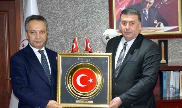 Karslıoğlu: "Deprem sonrası işi sıkı tutmak zorundayız"