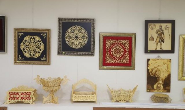 Kartal'da Ahşap El Sanatları Sergisi açıldı
