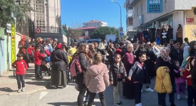 Kartal'da velilerden okul önünde eylem