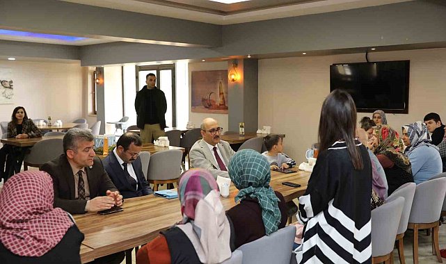 Kaymakam Aydın depremzede ailelerle buluştu