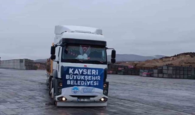 Kayseri Büyükşehir'den Malatya Darende Belediyesi'ne 3 bin metrekare kilitli parke desteği