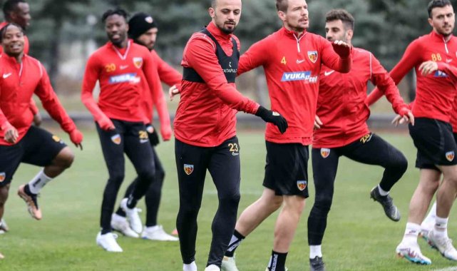Kayserispor, hazırlık maçı gelirini depremzedelere bağışlayacak