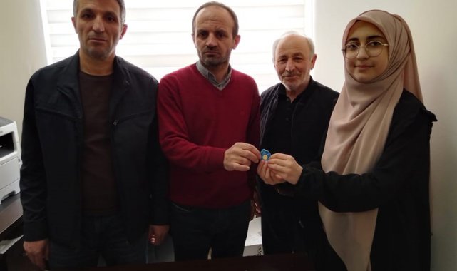 Kazandığı altını depremzedeler bağışladı