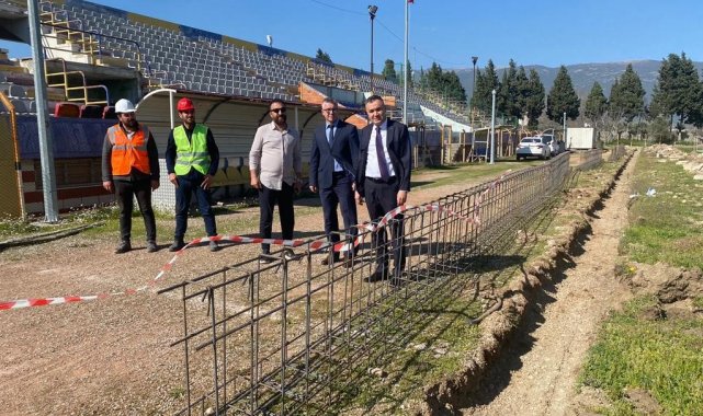 Kemalpaşa Stadında yenileme çalışmaları başladı