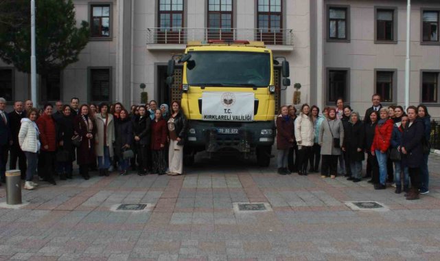 Kırklareli'nden deprem bölgesine uyku tulumu desteği