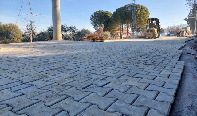 Kırsal mahalle yolları yenileniyor