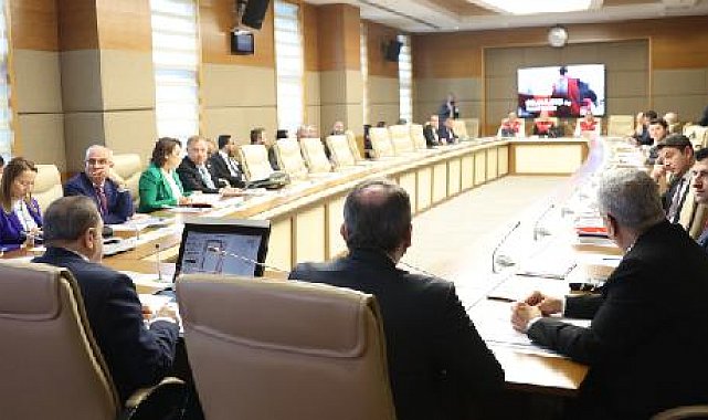 Kızılay Başkanı Kınık: Sonuçta çadırlar ihtiyaç sahipleri için kuruldu