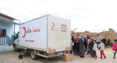 Kızılay, mobil sağlık araçlarıyla 20 bin afetzedeye hizmet verdi
