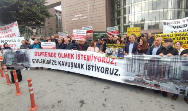 Konut mağdurları Bakırköy Adliyesi önünde basın açıklaması yaptı