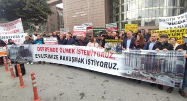 Konut mağdurları Bakırköy Adliyesi önünde basın açıklaması yaptı