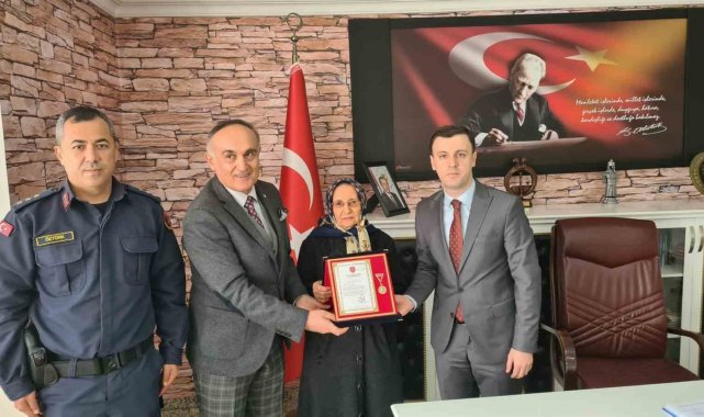 Konya'da 78 yaşındaki kadın Türk Silahlı Kuvvetlerini Güçlendirme Vakfına ev bağışladı