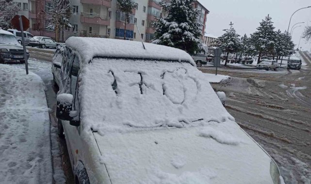 Konya'da Mart ayında kar etkili oldu