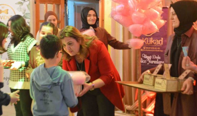 Koruyucu aileler iftar programında bir araya geldi