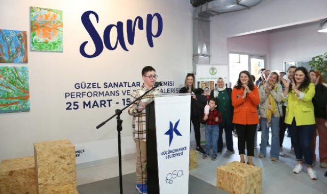 Küçükçekmece'de down sendromlu Sarp'tan farkındalık sergisi
