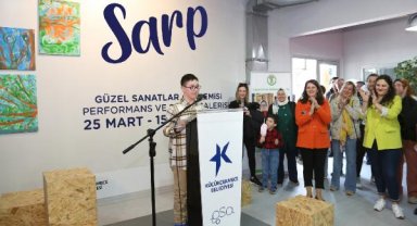 Küçükçekmece'de down sendromlu Sarp'tan farkındalık sergisi