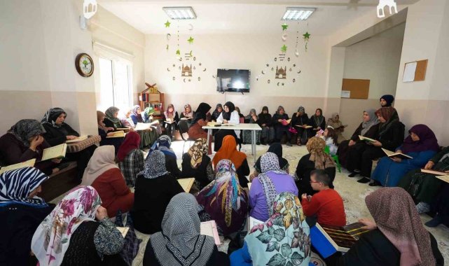 Kur'an-ı Kerim kursu yoğun ilgi görüyor